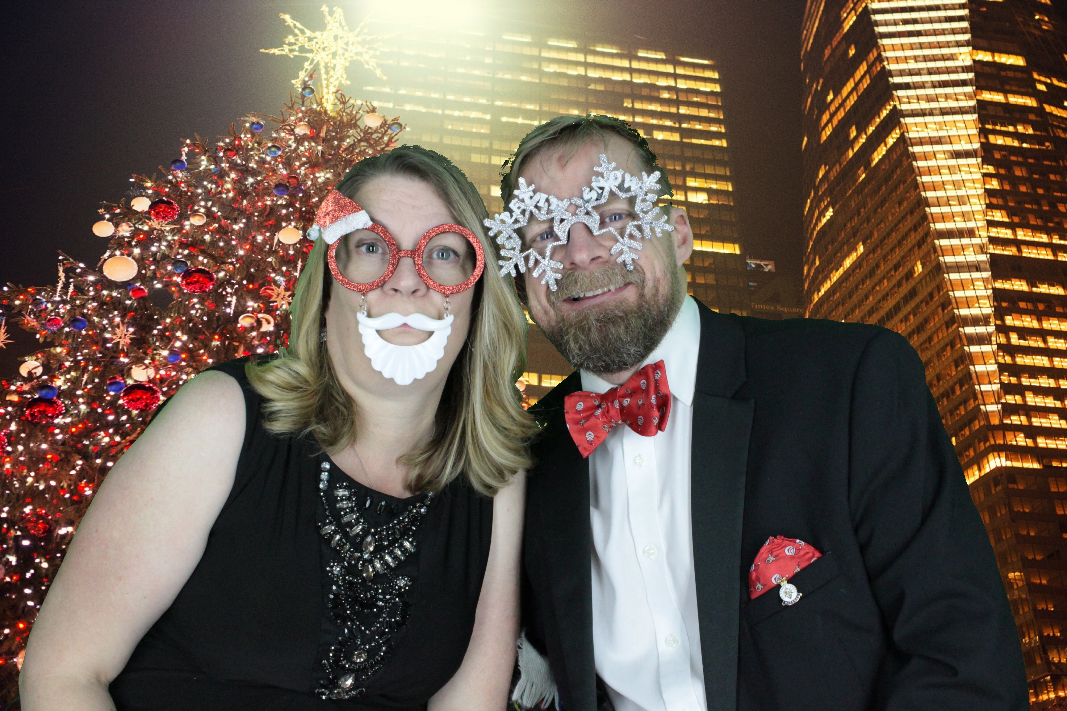 Upavon Officers' Mess Christmas Party | View more photos from the event at gallery.myphotoboothexperience.co.uk/u/MyPhotoBoothExperienceLtd/Upavon-Officers-Mess-Christmas-Party